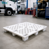 Palette légère personnalisable en couleur avec 4 pieds de support, tapis en plastique antidérapant pour le stockage au sol en entrepôt et la protection des marchandises