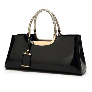 <span class=keywords><strong>Sacs</strong></span> à bandoulière en PU de haute qualité pour femmes, <span class=keywords><strong>sacs</strong></span> à main de luxe classiques pour femmes, fermeture à glissière, doublure en polyester - Product Image 1