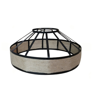 Lampada a Sospensione Industriale Retrò con Copertura <span class=keywords><strong>in</strong></span> <span class=keywords><strong>Corda</strong></span> di Canapa e Struttura <span class=keywords><strong>in</strong></span> Ferro Nero, <span class=keywords><strong>Paralume</strong></span> <span class=keywords><strong>in</strong></span> <span class=keywords><strong>Corda</strong></span> di Canapa Intrecciata - Product Image 1