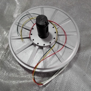 เครื่องกำเนิดไฟฟ้าแม่เหล็กแบบแกนหมุนไร้แกนกลาง R&X ความเร็วรอบต่ำ 10kw 20kw ประสิทธิภาพ 95% แรงดันไฟฟ้าตามสั่ง กำลังลดราคา RX-PMG550-10000 1 - Product Image 2