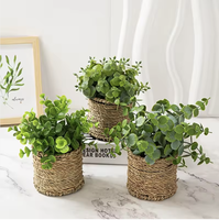 Hotselling grensoverschrijdende nieuwe groene kunstplanten, gesimuleerde gepotte eucalyptus & rozemarijn bloemen in cilindrische pulp potten