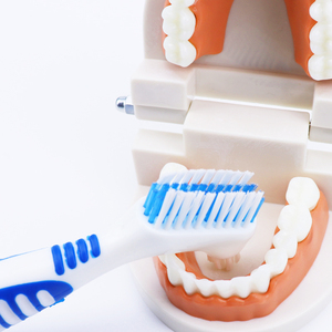 Ensemble <span class=keywords><strong>de</strong></span> brosses à dents manuelles double face pour prothèses dentaires, poils <span class=keywords><strong>en</strong></span> nylon doux, <span class=keywords><strong>en</strong></span> plastique, certifié CE, garantie 5 ans - Product Image 5
