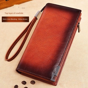 Portefeuille en <span class=keywords><strong>cuir</strong></span> <span class=keywords><strong>artisanal</strong></span> avec effet de couleur patiné à la main et fermeture éclair en métal durable - Product Image 1