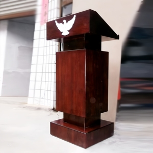 Conjunto de Altar y Atril para Iglesia, Muebles de Iglesia de Madera de Pino Tallados a Mano para Seminarios y Escuelas Teológicas - Product Image 4