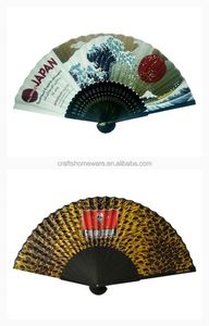 Éventails personnalisés imprimés de 21 cm avec manche en bambou, surface en tissu traditionnel vintage, technique de gravure pour la décoration intérieure et promotionnelle - Product Image 4