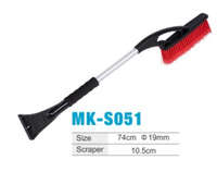 Brosse à neige pour voiture avec manche en aluminium fin de 74 cm, grattoir à glace, poils en PET durables, outil de dégivrage automobile pour l'hiver
