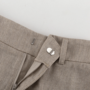 2025 <span class=keywords><strong>vestiti</strong></span> <span class=keywords><strong>estivi</strong></span> in <span class=keywords><strong>cotone</strong></span> kaki a maniche lunghe con volant Top e pantaloncini da donna in due pezzi - Product Image 6