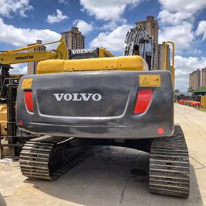 Excavatrice sur chenilles Volvo EC210B d'<span class=keywords><strong>occasion</strong></span> de 21 tonnes avec godet de 1,25 m, pompe, boîte de vitesses et pièces de rechange gratuites à vendre - Product Image 2