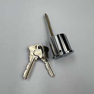 Cylindre de serrure de jante de remplacement en laiton de haute qualité Design rond américain personnalisable Fabriqué à Taiwan avec logo personnalisé - Product Image 2