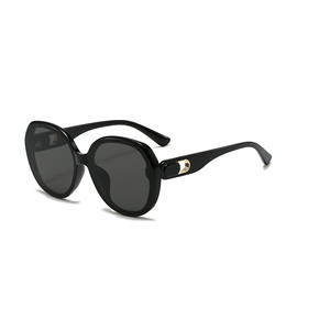 Nouvelles lunettes de soleil carrées à grande monture tendance pour femmes, protection UV400, monture en plastique et métal, verres noirs, matériau en nylon - Product Image 4