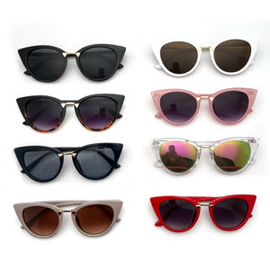 Occhiali da sole Vintage alla moda Cat Eye in plastica Private Label per feste con comoda struttura PC occhiali da sole Gafas De Sol - Product Image 3