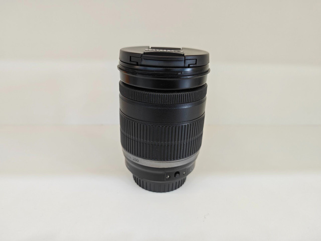Good Condition Used Lens Cannon EF-S 18-200mm F/3.5-5.6 IS Entry Level Outdoor Wildlife Photography Lens