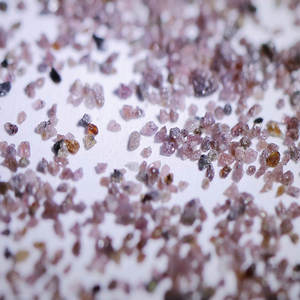 Sable de grenat abrasif 10-20 20-40 Mesh pour le sablage de matériaux de ressort, le nettoyage de surfaces métalliques, le sablage au sable de grenat - Product Image 4