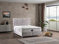 Lit de style américain moderne en bois massif pour hôtel avec sommier en gris, noir, crème, bleu, marron, cuir de vache, tissu en velours