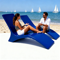 Faites de votre complexe hôtelier un lieu unique avec un lit de soleil de piscine ergonomique en fibre de verre en forme de S, design moderne, résistant aux UV, avec des caractéristiques de flexion/découpe