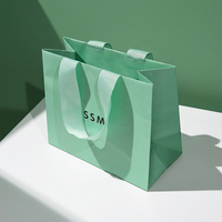 Sacs cadeaux en papier brillant pour bijoux, parfums, Noël, anniversaires, sacs cadeaux en carton, petits sacs cadeaux en papier miniatures