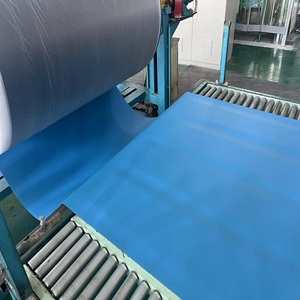 工业级防滑耐磨橡胶板，由中国制造商生产，适用于潮湿/油污区域 - Product Image 1