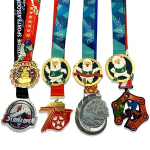 Özel tasarım yüksek kaliteli 3D etkisi çinko alaşım metal maraton koşu yarışı sonlandırıcı ödül madalya ile şerit
