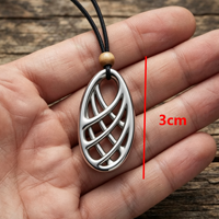Collier pendentif croix celtique en acier inoxydable, bijou croix tressée irlandaise, amulette cadeau pour hommes et femmes