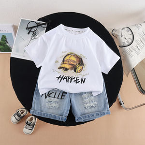 Ensemble de <span class=keywords><strong>tenue</strong></span> d'été <span class=keywords><strong>style</strong></span> coréen 2026 pour bébés garçons, ensemble 2 pièces mode à manches courtes avec chapeau et imprimé casque, costume pour enfants - Product Image 3