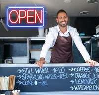 Panneau ouvert LED coloré personnalisé Neon Light Flex Signage IP65 Acrylique Caractère lumineux pour l'extérieur