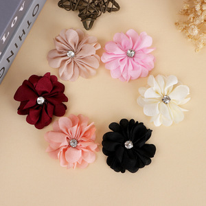 Flores de tela de gasa de 5 cm cosidas a mano con diamantes de imitación para el cabello, zapatos, bolsos, ropa y accesorios. - Product Image 1