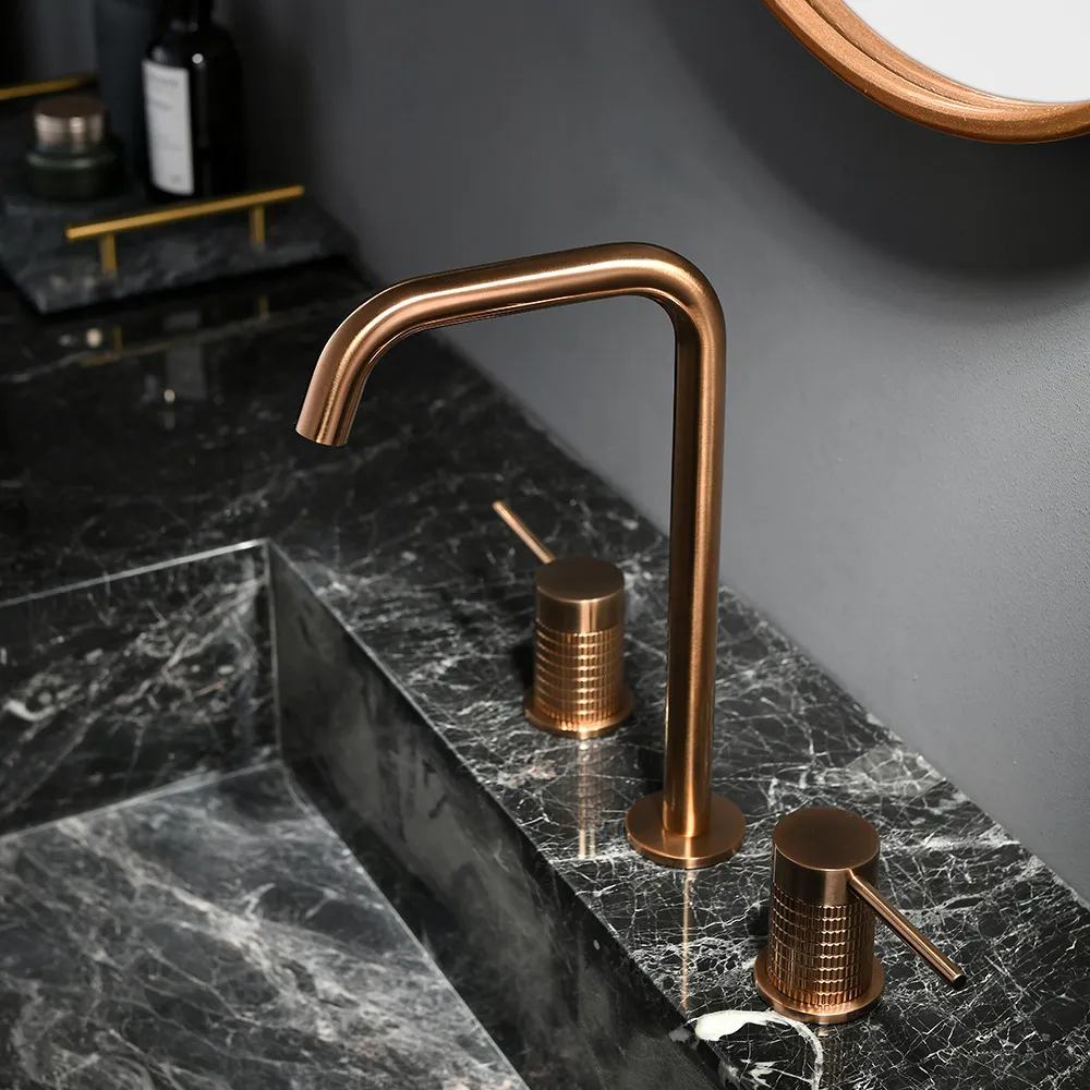 China Manufacturer Brass 8" Widespread Rose Gold Basin Faucet Carving Design Mixer
