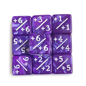 Dés personnalisés RPG à coins carrés de 16 mm, 2 couleurs, symboles d'addition et de soustraction, pour l'apprentissage du calcul et comme accessoires de jeu énergétiques - Product Image 3