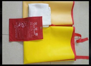 Coperta Antincendio Premium in Fibra di Vetro Certificata CE <span class=keywords><strong>EN1869</strong></span> per Sicurezza in Cucina, Auto e Casa - Protezione Antincendio Durevole - Product Image 5