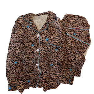 Nouveaux pyjamas pour femmes à imprimé léopard : cardigan à manches longues pour le printemps et l'automne, adapté à porter à l'extérieur ou à <span class=keywords><strong>la</strong></span> <span class=keywords><strong>maison</strong></span> - Product Image 1