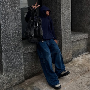 Unisex mô hình rắn Heavyweight Fleece Bông Hoodie Boxy phù hợp với mùa đông Áo Thun-Nhà máy bán buôn tùy chỉnh quần áo các nhà sản xuất - Product Image 5