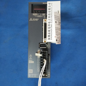 Servoamplificador de CA Mitsubishi Electric MR-JE-20A, 3 Fases, 240V, 50/60Hz, Automatización Industrial - Product Image 2