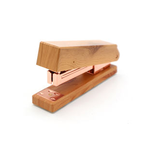 थोक टिकाऊ आधुनिक मैनुअल लकड़ी स्टेशनरी कार्यालय स्टेशनरी डेस्कटॉप सामान बुक पेपर स्कूल कार्यालय उपयोग - Product Image 3