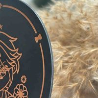 Sous-verres ronds noirs en papier absorbant avec logo personnalisé en feuille d'aluminium et gaufrage pour bars, boissons, clubs de golf, artisanat, arts, mariages, hôtels, fêtes
