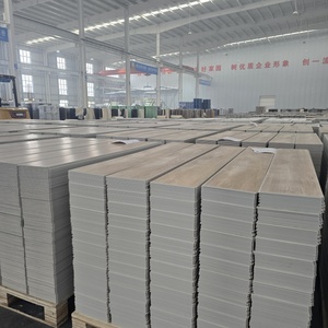 Pavimento <span class=keywords><strong>in</strong></span> Vinile SPC di Alta Qualità, Sistema a Incastro, Antiscivolo, Rivestimento UV, Impermeabile per Uso Residenziale e Commerciale Interno - Product Image 4