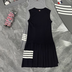 Vestido Midi de Verano para Mujer, Cuello Redondo, Tejido de Algodón, Diseño Geométrico Plisado, Clásico, Casual, Sin Mangas, con Cuatro Rayas - Product Image 3