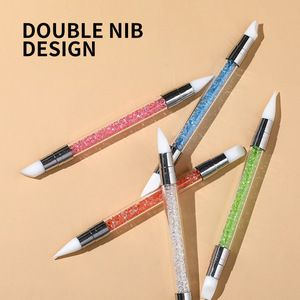 Juego de 5 Piezas de Bolígrafos de Silicona de Doble Punta Multifuncionales con Diamantes de Imitación para Diseño de Uñas - Product Image 3