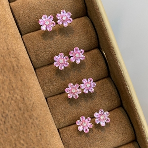 อาซูโอ 18K ทองคำแท้สีเหลืองธรรมชาติสีชมพูแซฟไฟร์เพชรมินิฟลาวเวอร์สตั๊ดต่างหูของขวัญผู้หญิงงานหมั้นงานแต่งงาน - Product Image 5