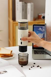 Cafetera Espresso Semiautomática Portátil de Acero Inoxidable con Sistema de Agua Caliente y Preparación de Bebidas para Uso en el Automóvil y en el Hogar - Product Image 6