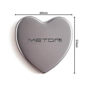 Espejo de Maquillaje Plegable de Bolsillo con Forma de Corazón Personalizado, de Metal Plateado con Grabado, para Chicas - Product Image 6