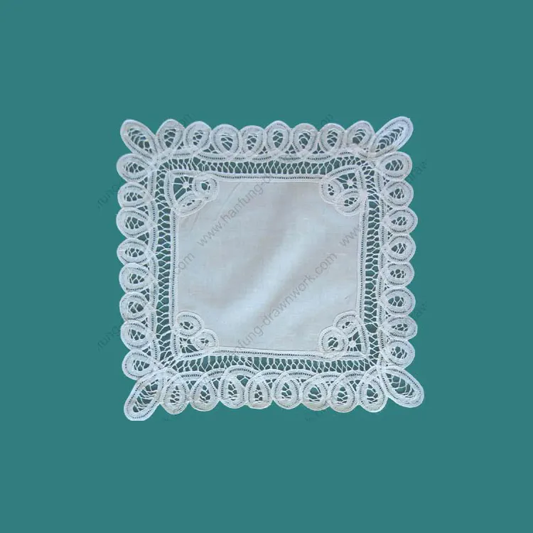 Battenburg rendas doily