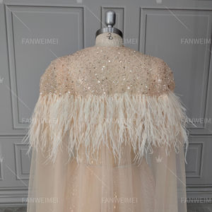 उच्च गुणवत्ता वाली वास्तविक तस्वीरें शैंपेन-लाइन अनुक्रमण महिलाओं के लिए अलग पंख आस्तीन के साथ गहरी वी-गर्दन की पोशाक - Product Image 4