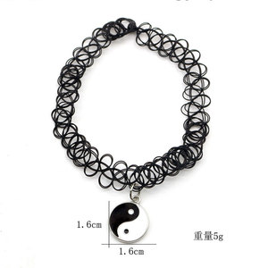<span class=keywords><strong>Collier</strong></span> ras du <span class=keywords><strong>cou</strong></span> en cuivre noir style <span class=keywords><strong>tatouage</strong></span> - Pendentif papillon chaîne bambou style sportif pour femmes, adolescentes, soirées et usage quotidien - Product Image 4