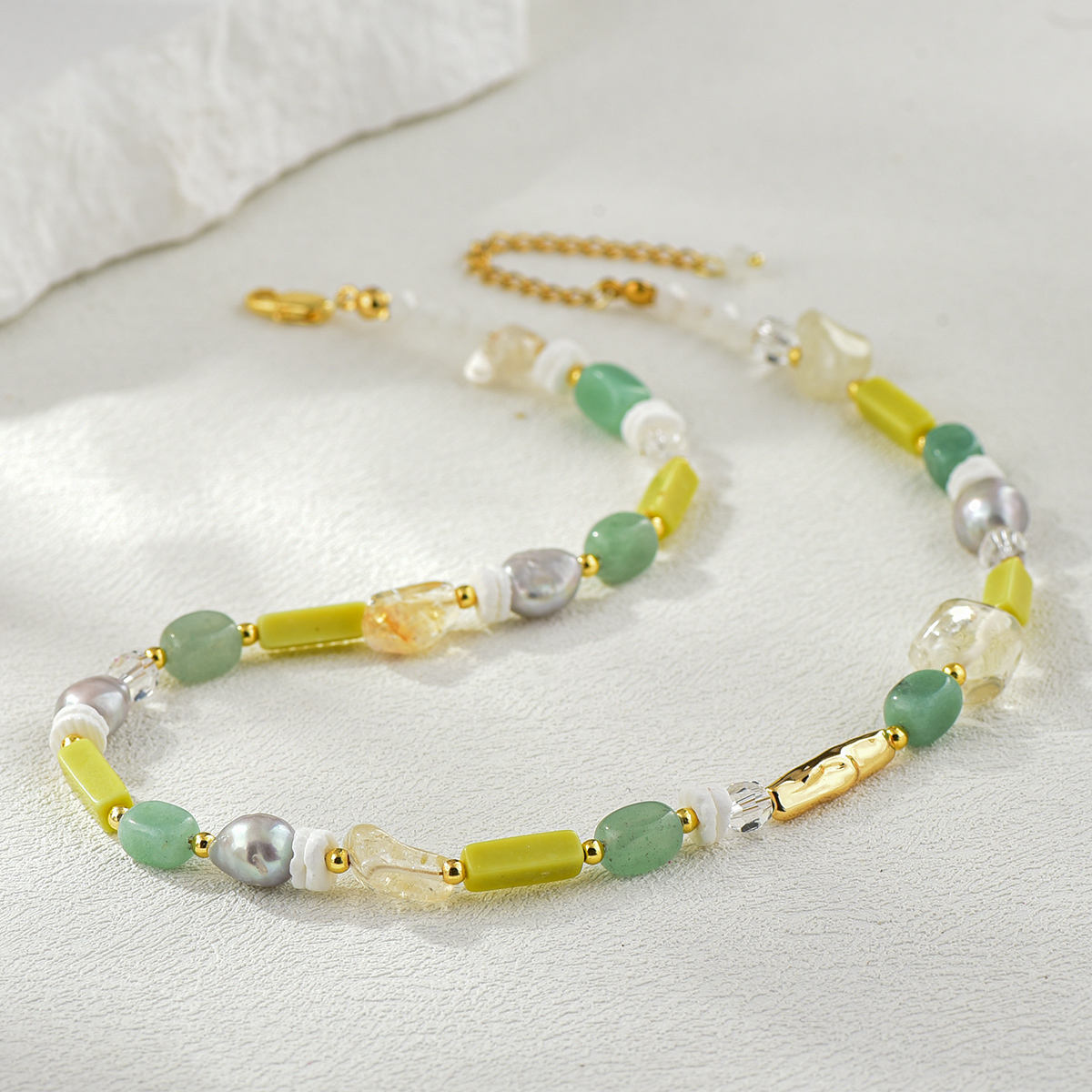 สีเขียว