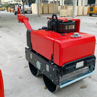 550kg 600kg Mini rouleau de route en asphalte Moteur à essence diesel Rouler sur un petit compacteur de route Prix d'usine