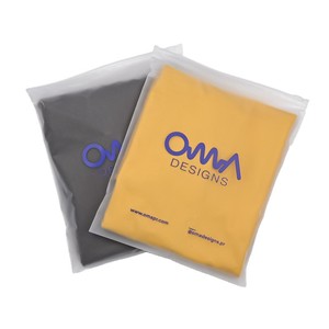 Sac de shopping en gros avec fermeture éclair, en PVC/PE, réutilisable, thermosoudé, personnalisable avec logo, pour l'expédition de vêtements et de sous-vêtements - Product Image 3