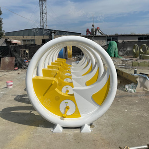 Manège extérieur en plastique pour enfants à usage commercial avec un design circulaire coloré - Product Image 3