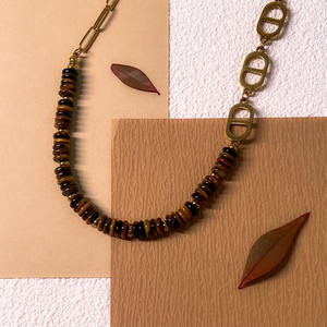 Collier en perles œil de tigre pour femme, plaqué or 18 carats, chaîne de clavicule, usage quotidien, design géométrique en forme de boule, origine Yiwu - Product Image 4