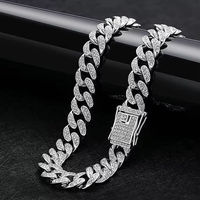 Chaîne pour chien personnalisée de 12 mm de large, maillons cubains, en alliage doré de luxe, ornée de diamants, accessoires de mode durables pour animaux de compagnie