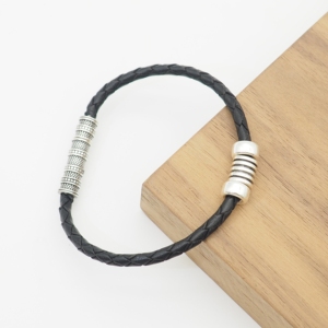 Bracciale in vera pelle intrecciata con cinturino personale con nome a sfera in argento regalo per la festa del papà - Product Image 5